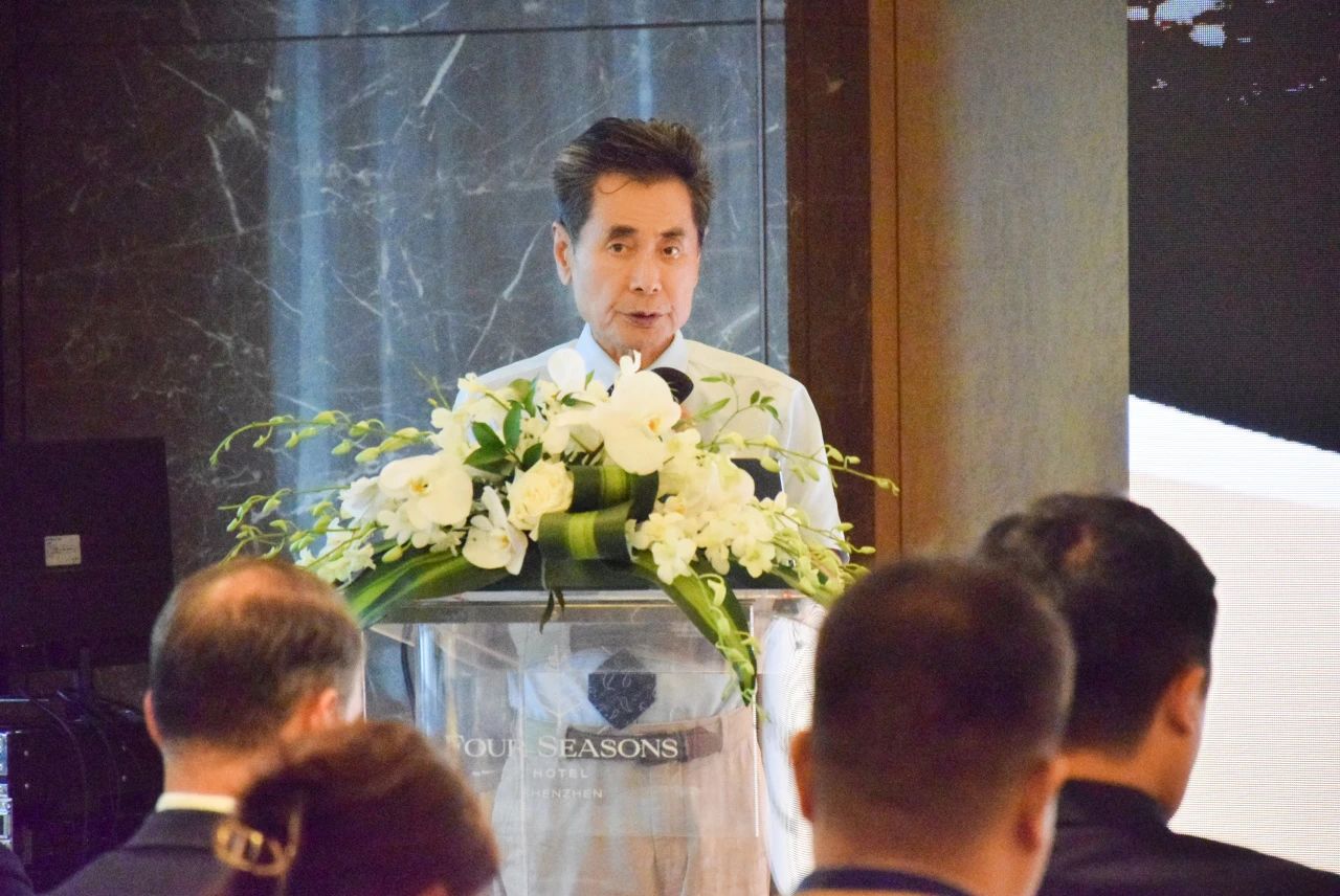 EB-5行业专家破解绿卡获取全流程密码：聚焦「大烟山•万豪酒店」项目，深入拆解如何应对审批及排期关、绿卡关、投资收回关等核心环节，引发全场热烈互动与高度赞誉。