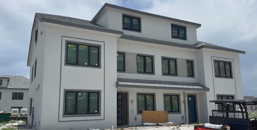 　1、样板房即将完工，施工效率显著提升